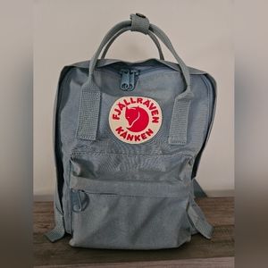 Fjallraven kanken Mini in Sky Blue